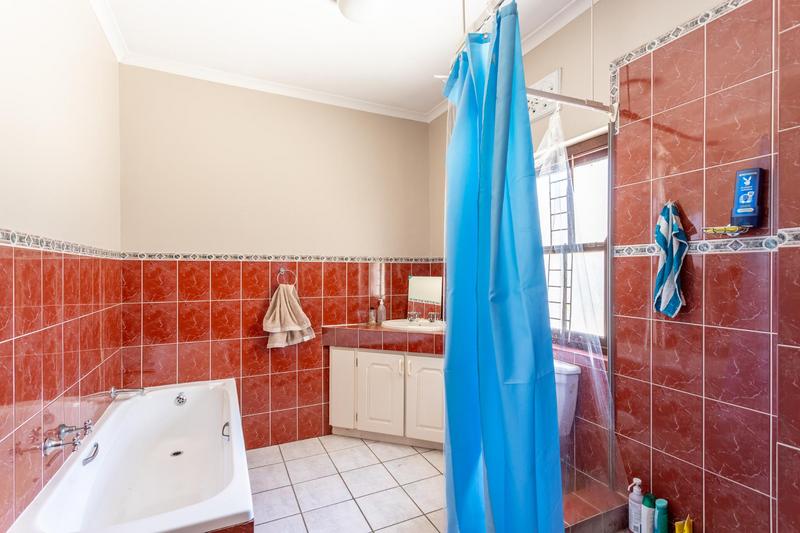 8 Bedroom Property for Sale in Pinelands Western Cape